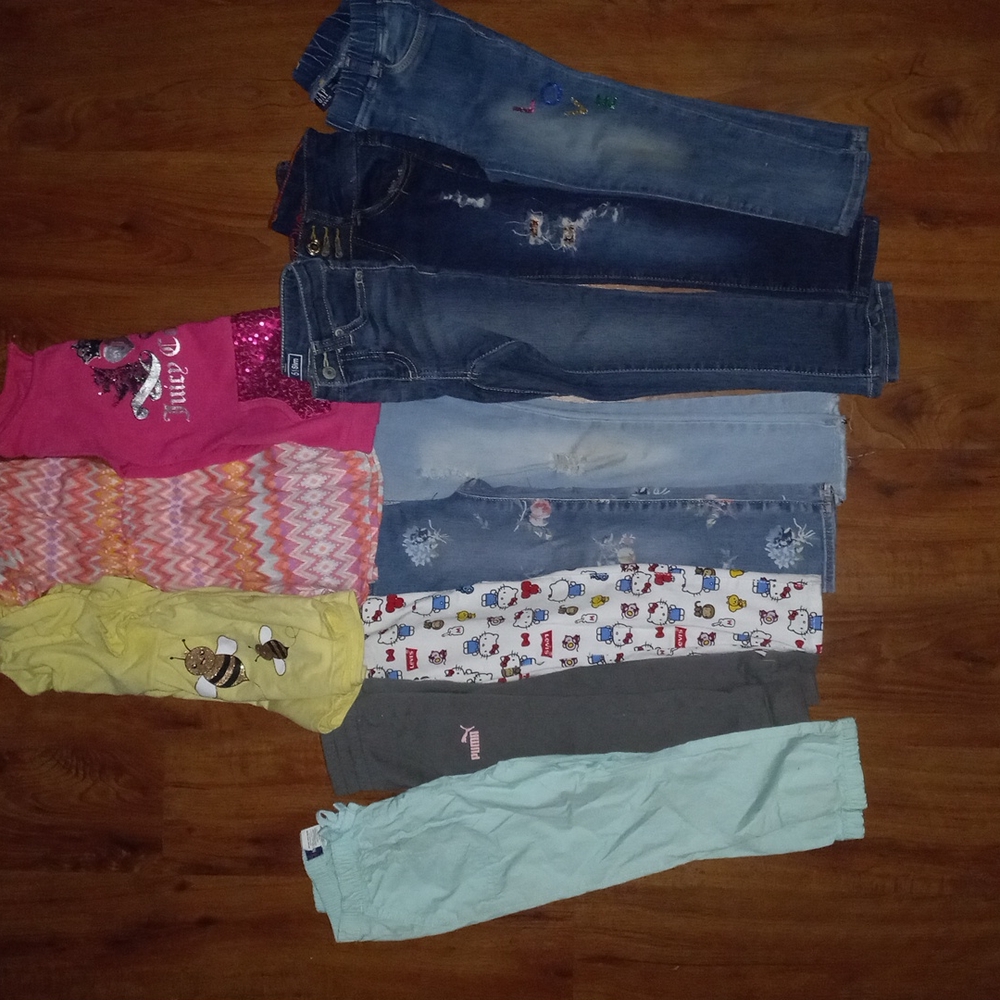 8 pairs of 4t and 5t pants and Jeans. 3 shirts 4t and 5t.